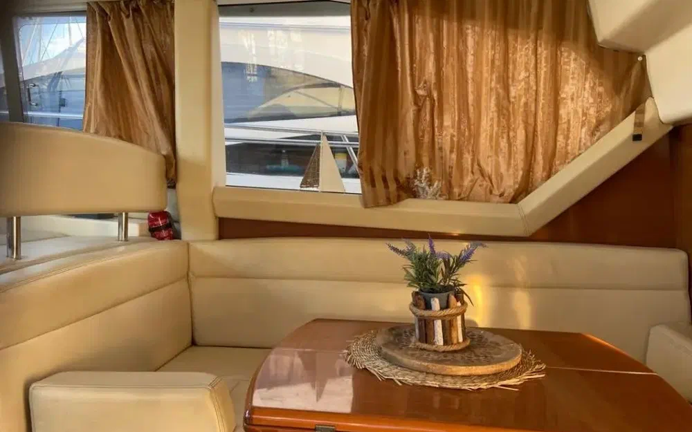 slider 8 Jeanneau Prestige 42