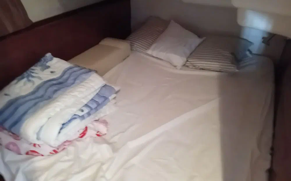 slider 14 Jeanneau Prestige 42