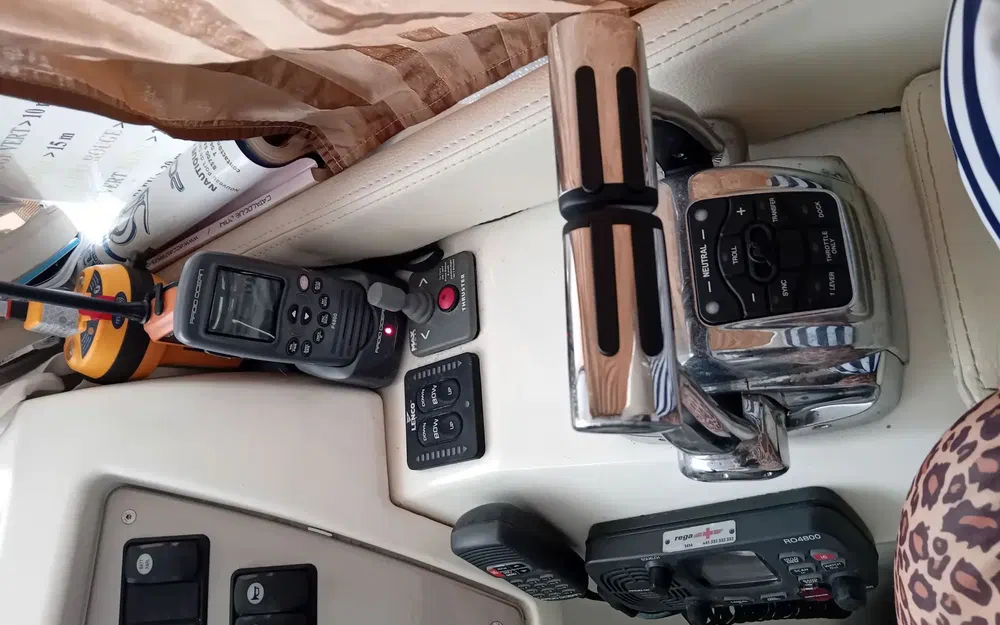 slider 21 Jeanneau Prestige 42