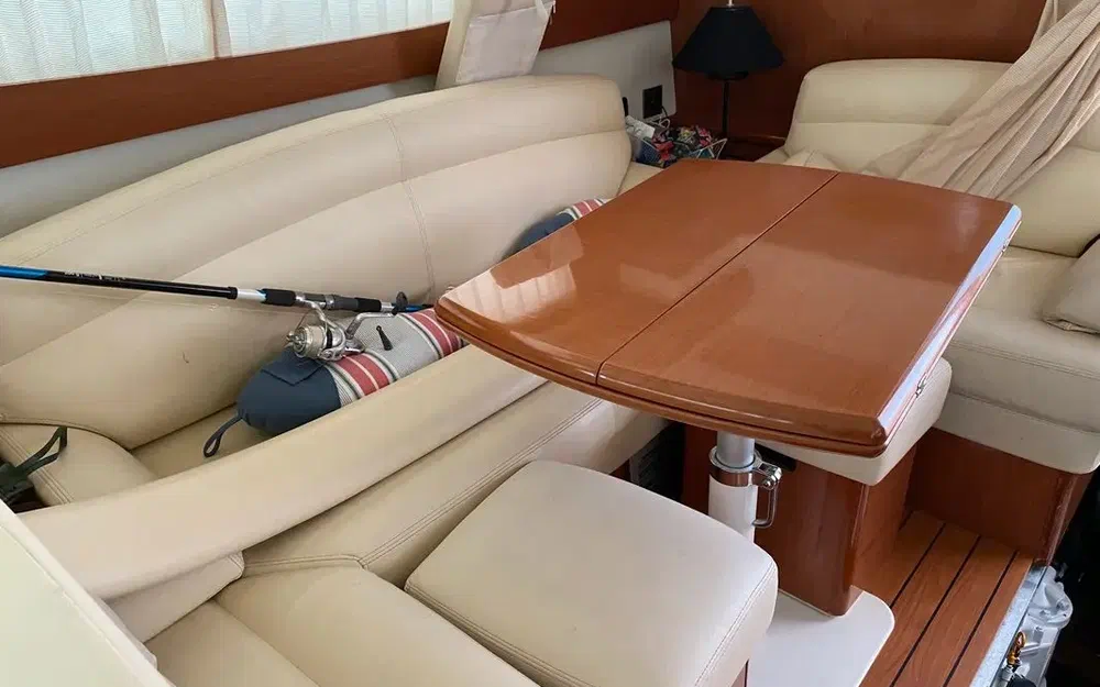 slider 27 Jeanneau Prestige 42