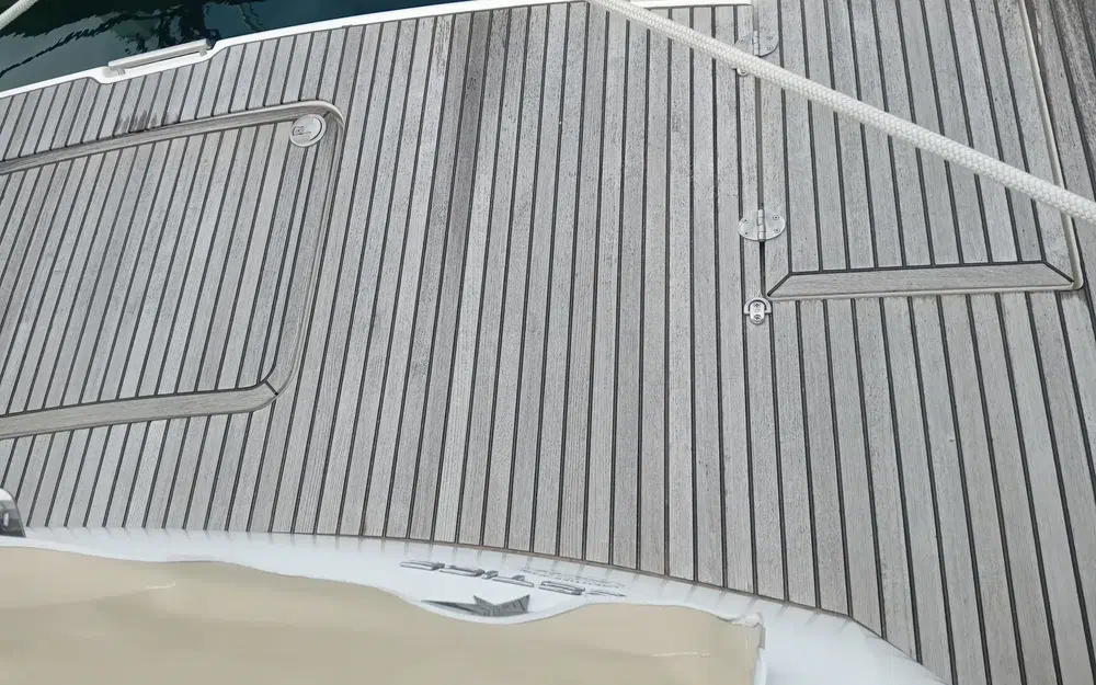 slider 28 Jeanneau Prestige 42