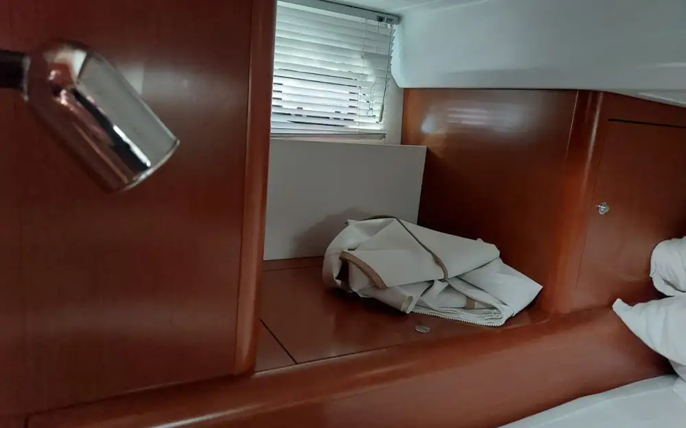 slider 11 Beneteau Gran Turismo 38