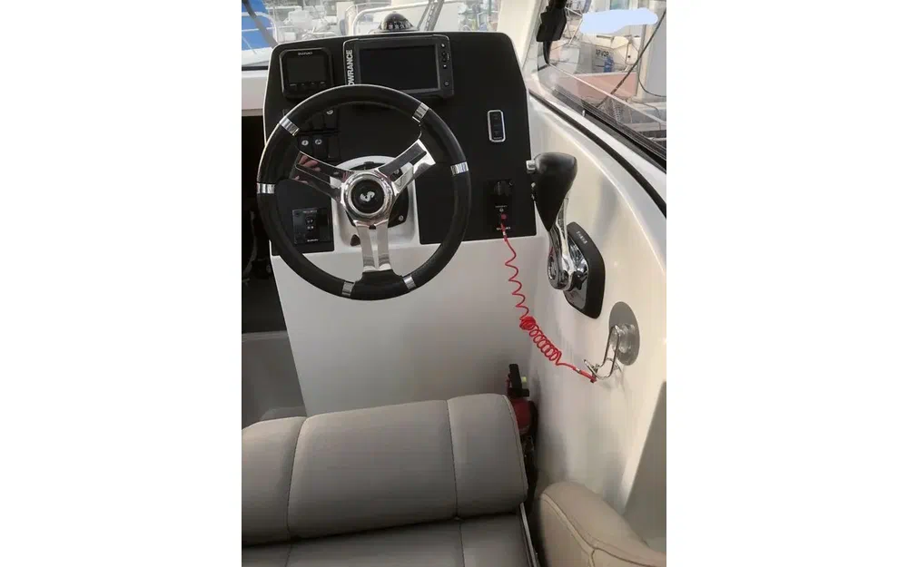 slider 0 Quicksilver Activ 755 Cruiser
