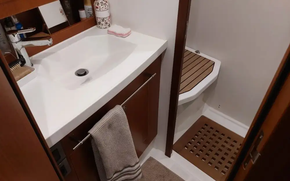 slider 1 Beneteau Swift Trawler 44