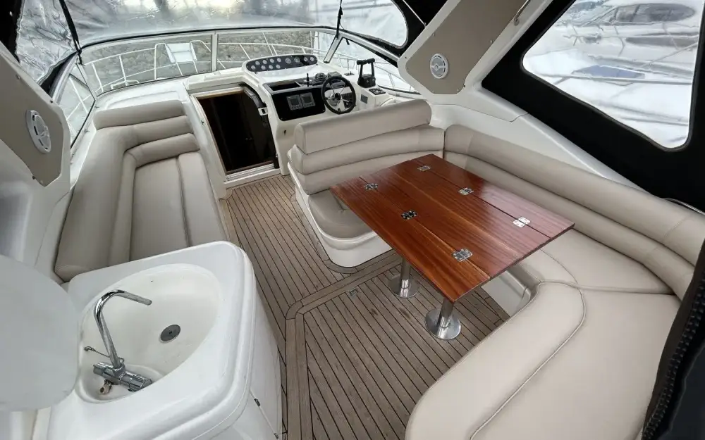 slider 7 Sealine  S 34