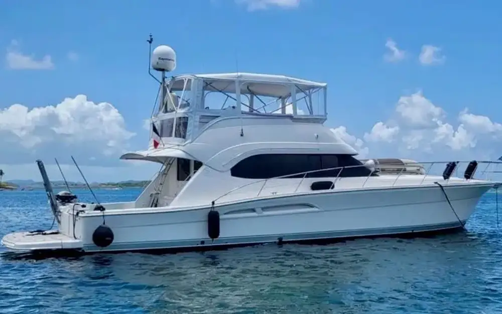 slider 1 Riviera  51 Flybridge