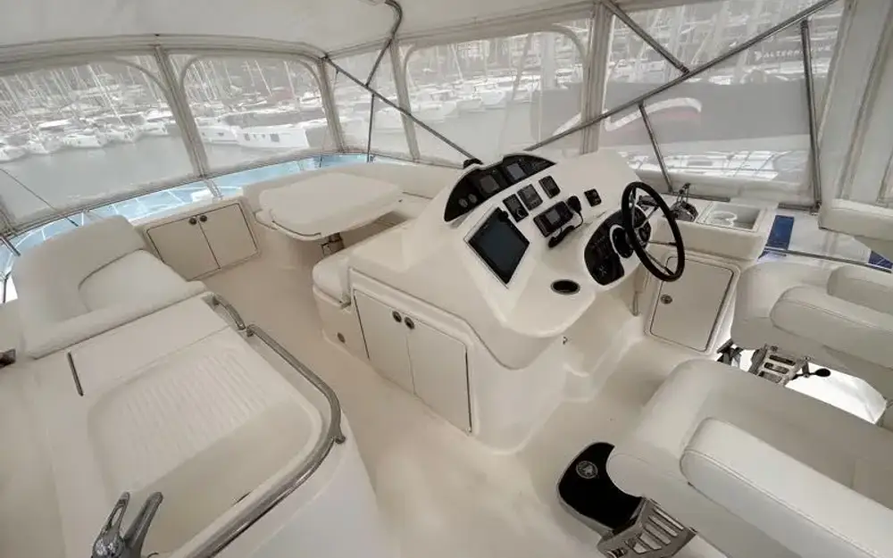 slider 6 Riviera  51 Flybridge