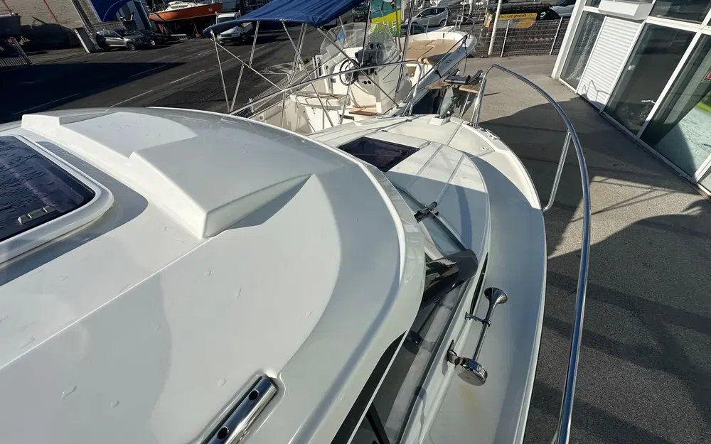 slider 9 Jeanneau Merry Fisher 695