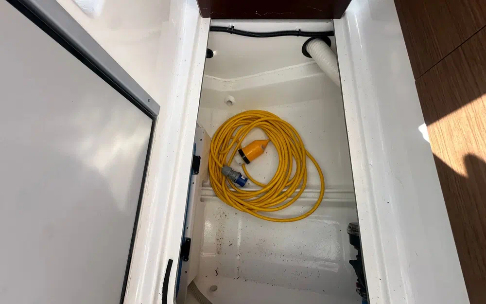 slider 17 Jeanneau Merry Fisher 695