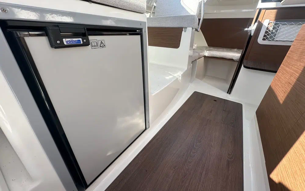 slider 30 Jeanneau Merry Fisher 695