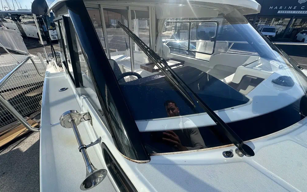 slider 4 Jeanneau Merry Fisher 695