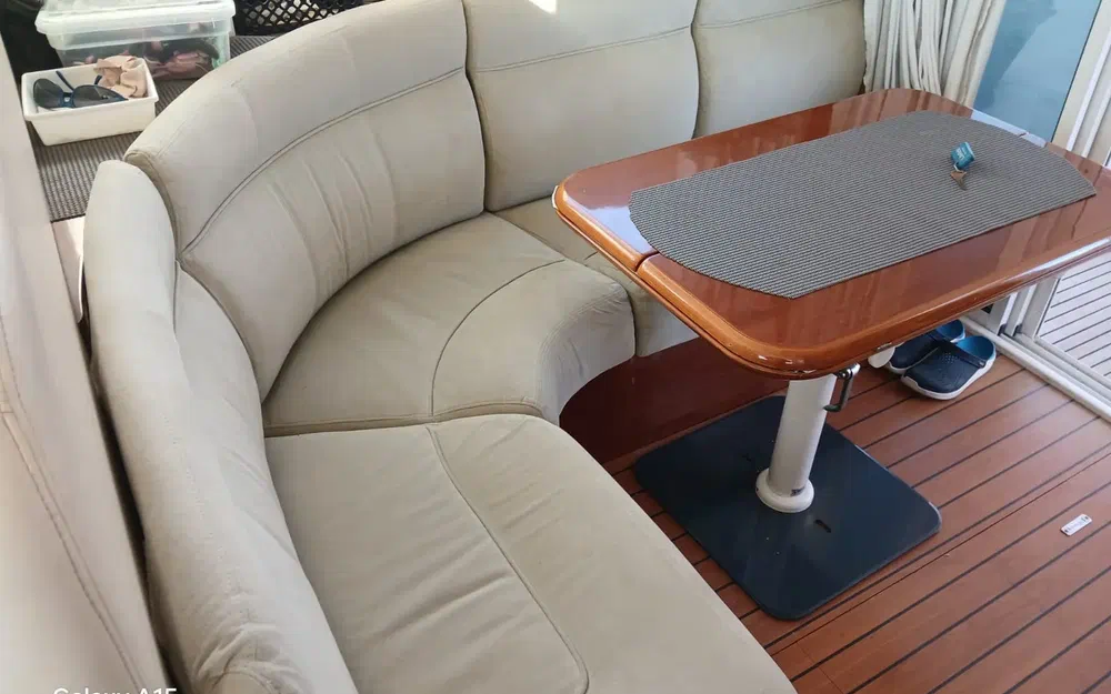 slider 16 Prestige Yachts 36 Fly