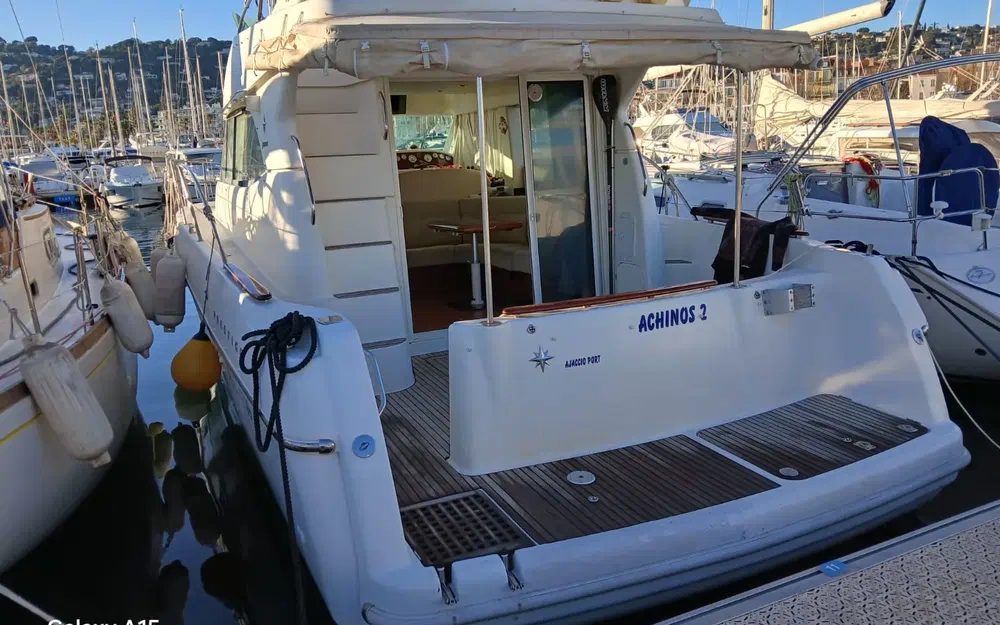 slider 3 Prestige Yachts 36 Fly