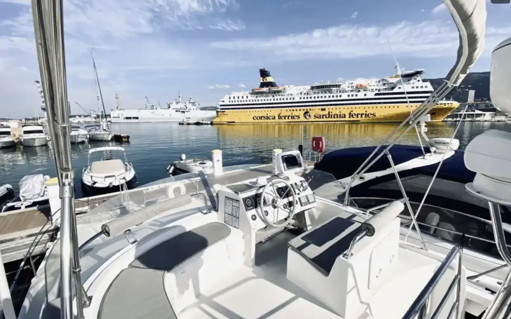 slider 13 Fountaine Pajot Greenland 34
