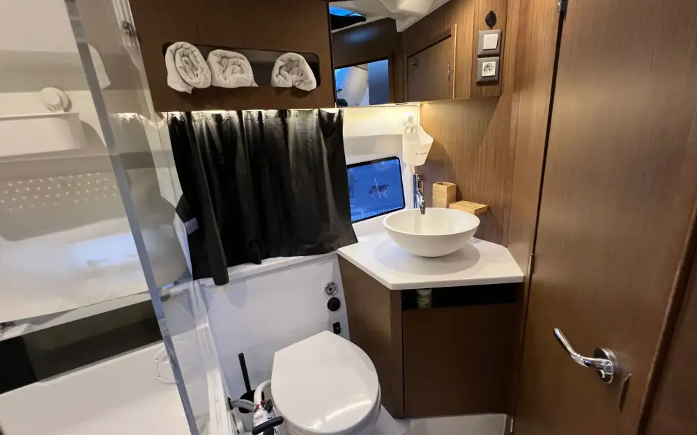 slider 35 Beneteau Antares 11 OB