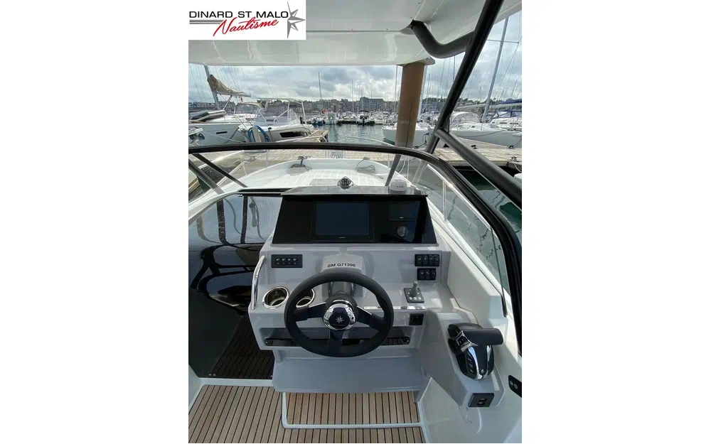 slider 2 Jeanneau Cap Camarat 7.5 WA