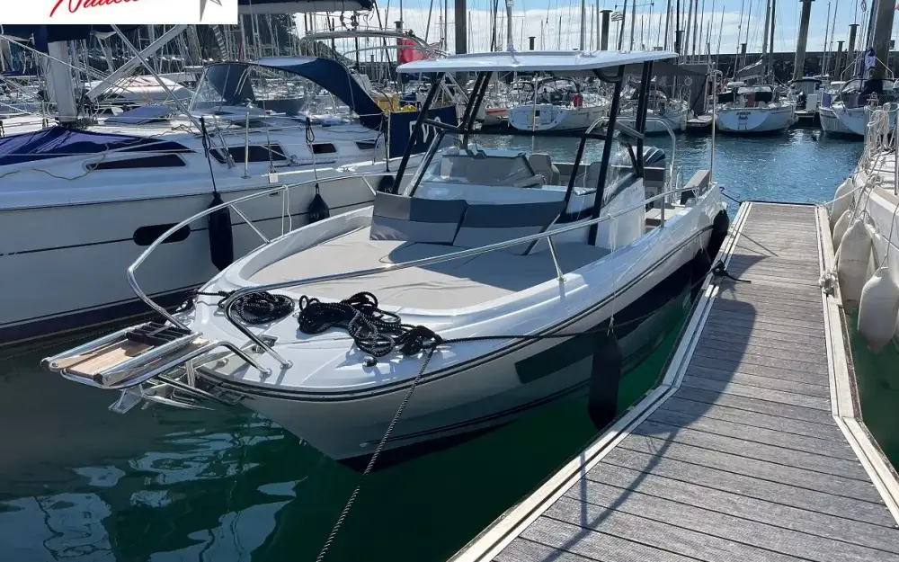 slider 1 Jeanneau Cap Camarat 7.5 WA Serie 3