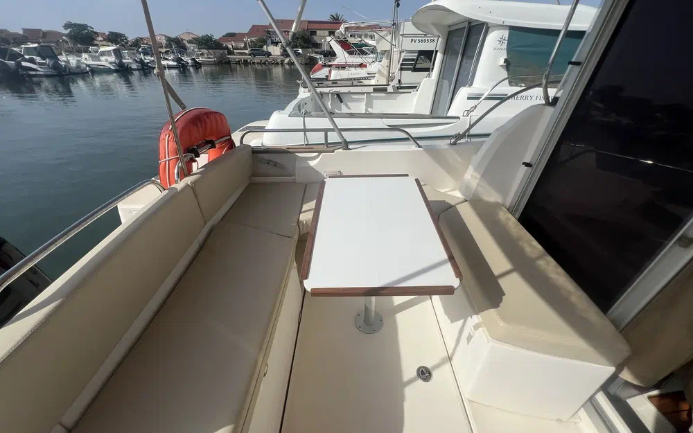 slider 11 Jeanneau Merry Fisher 725