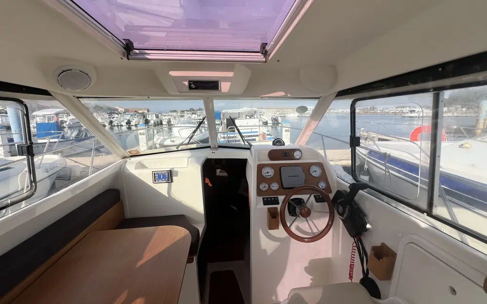 slider 23 Jeanneau Merry Fisher 725