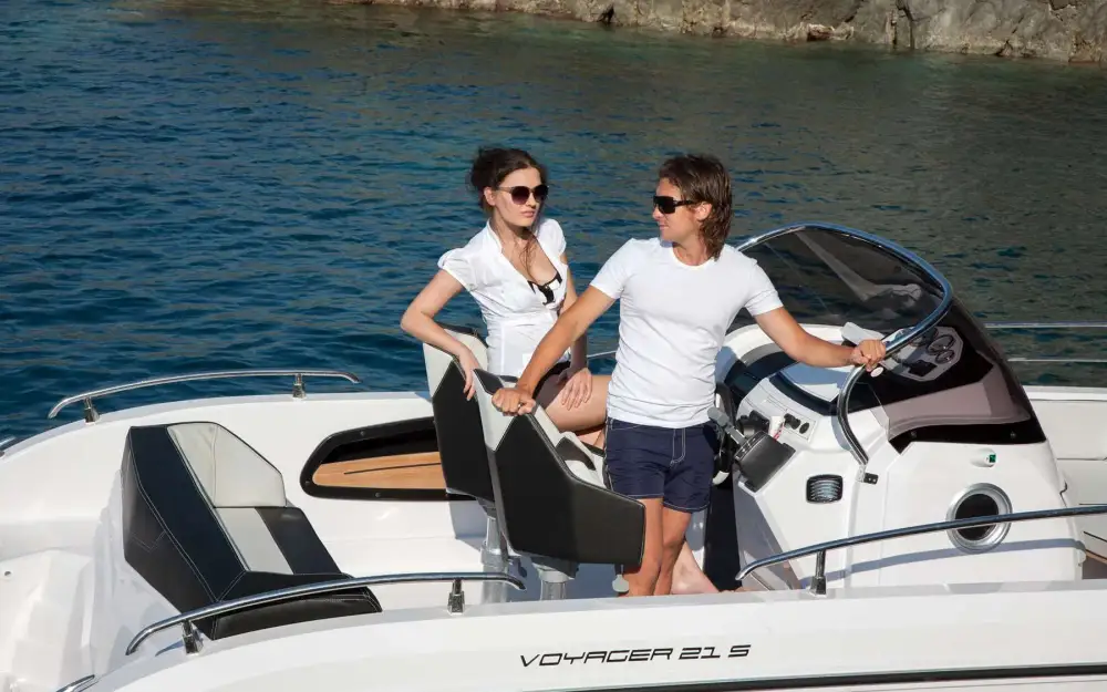 slider 3 Ranieri Voyager 21 S