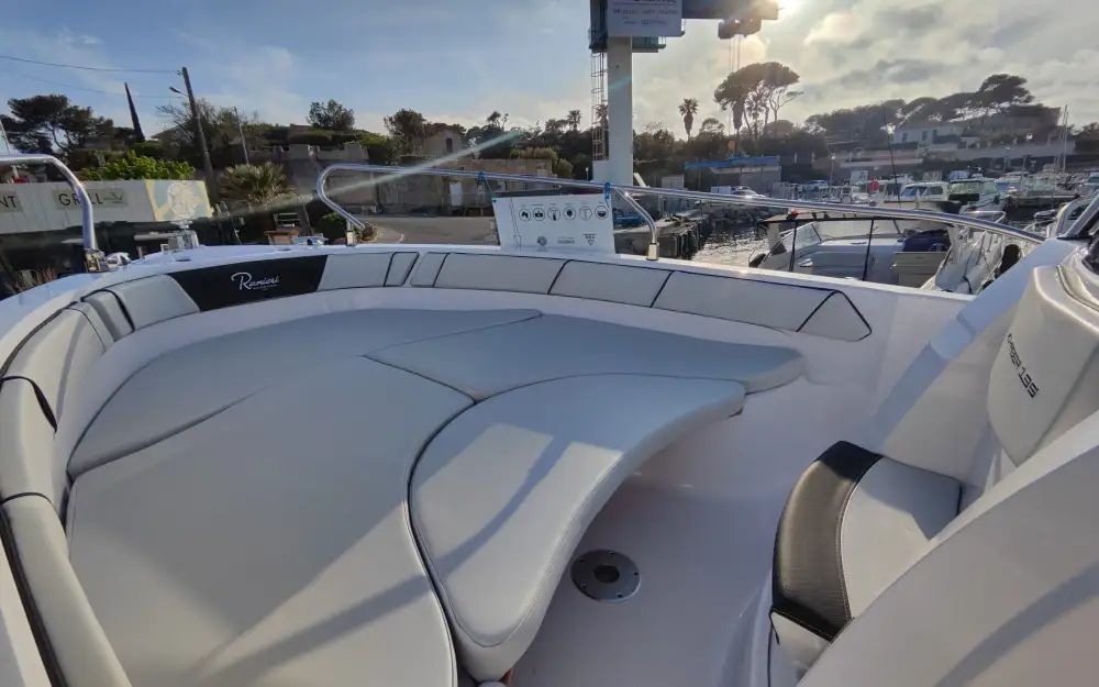 slider 3 Ranieri Voyager 19 S