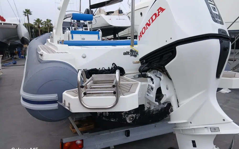 slider 7 Altamarea Wave 27