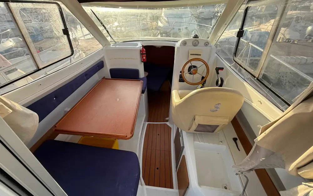 slider 9 Beneteau Antares 680