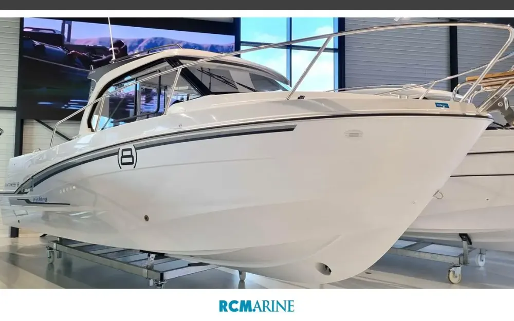slider 0 Beneteau Antares 8 OB V2