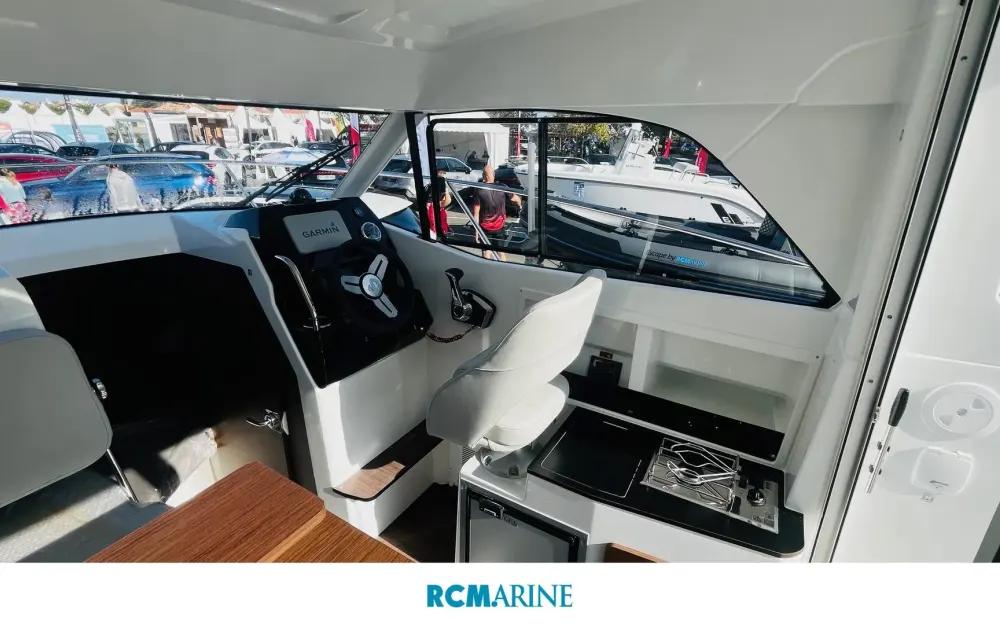 slider 11 Beneteau Antares 7 OB