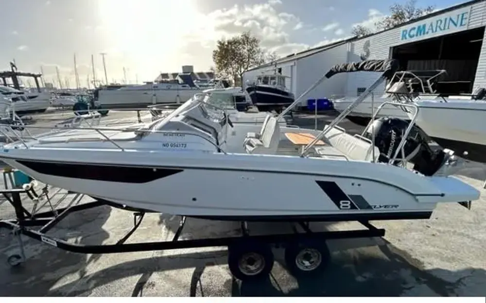 slider 1 Beneteau Flyer 8 SUNdeck