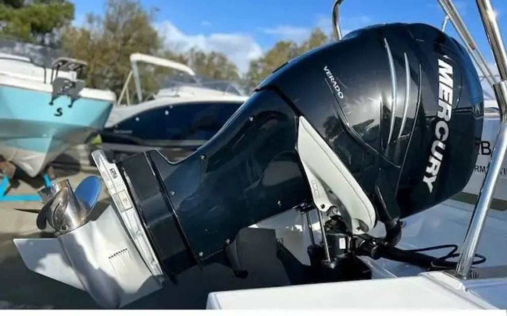 slider 4 Beneteau Flyer 8 SUNdeck