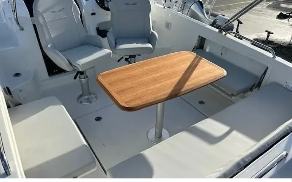 slider 5 Beneteau Flyer 8 SUNdeck