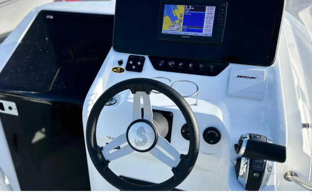 slider 7 Beneteau Flyer 8 SUNdeck