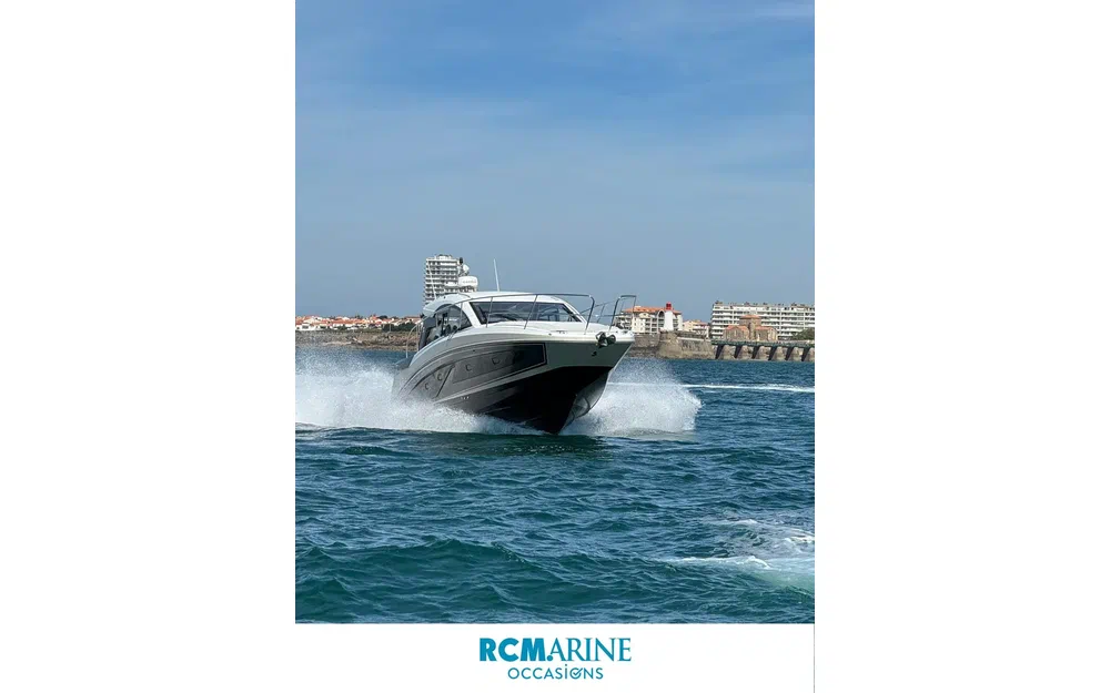 slider 2 Beneteau Gran Turismo 36