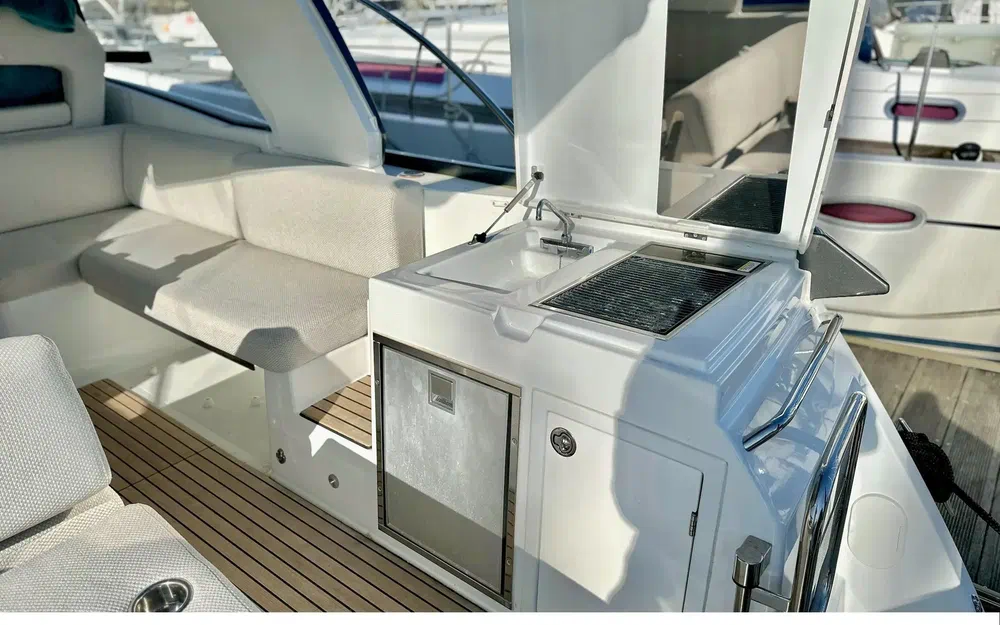 slider 8 Beneteau Gran Turismo 36