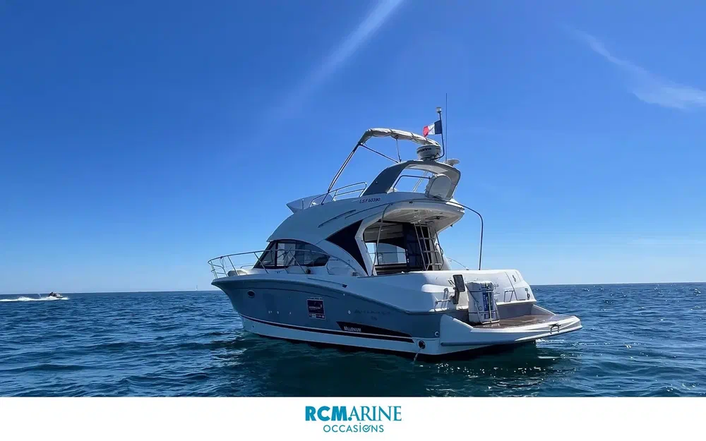 slider 9 Beneteau Antares 36