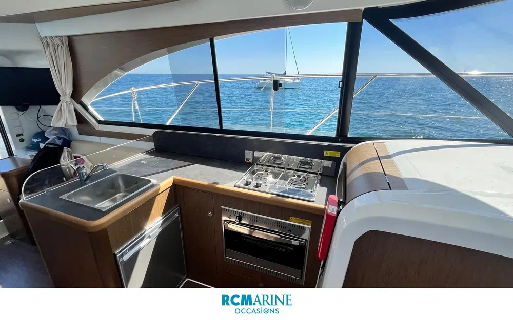 slider 11 Beneteau Antares 36
