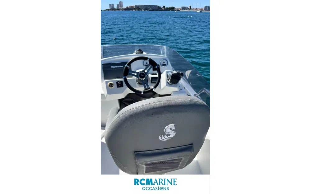 slider 16 Beneteau Antares 36