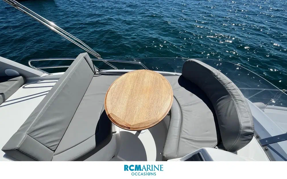 slider 17 Beneteau Antares 36