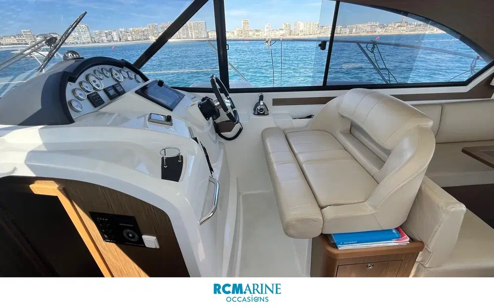 slider 19 Beneteau Antares 36