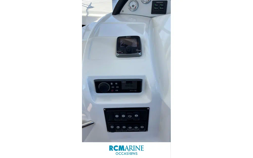 slider 25 Beneteau Antares 36