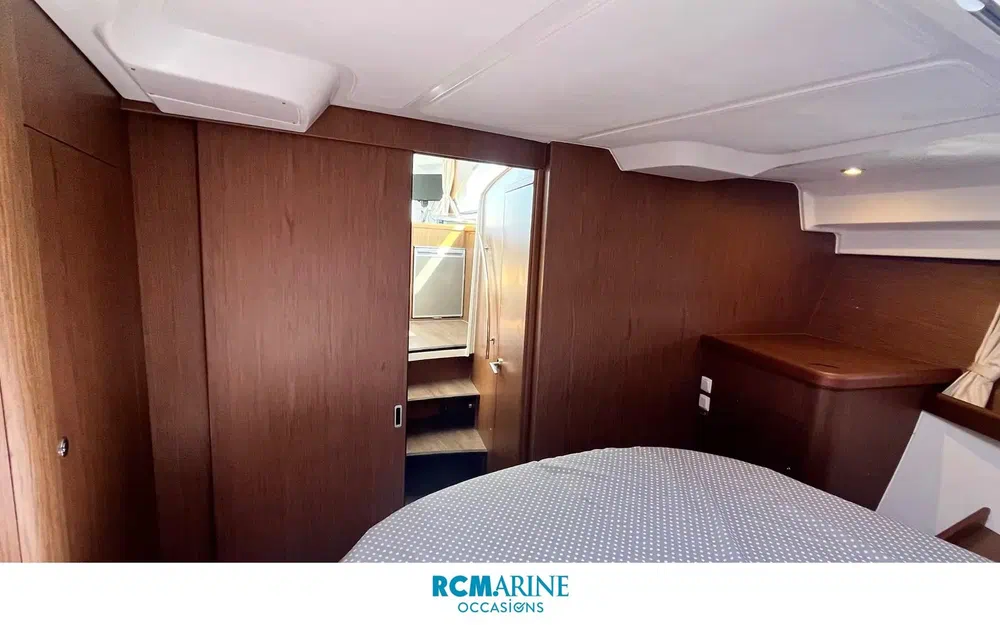 slider 28 Beneteau Antares 36