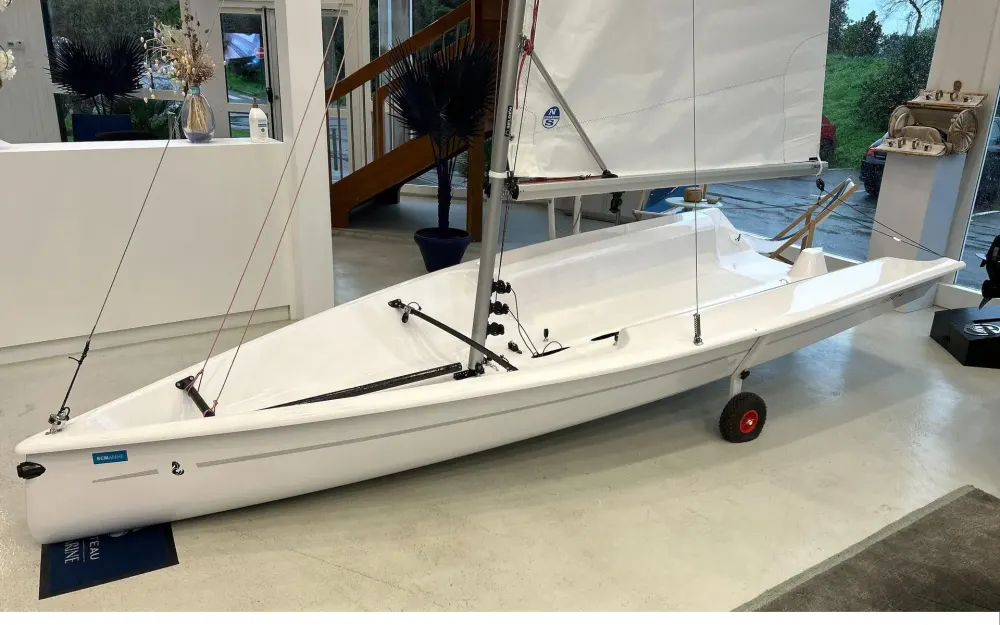slider 0 Beneteau First 14