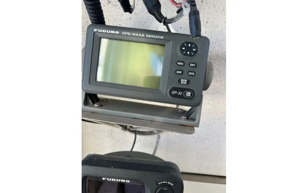 slider 14 Arvor  215