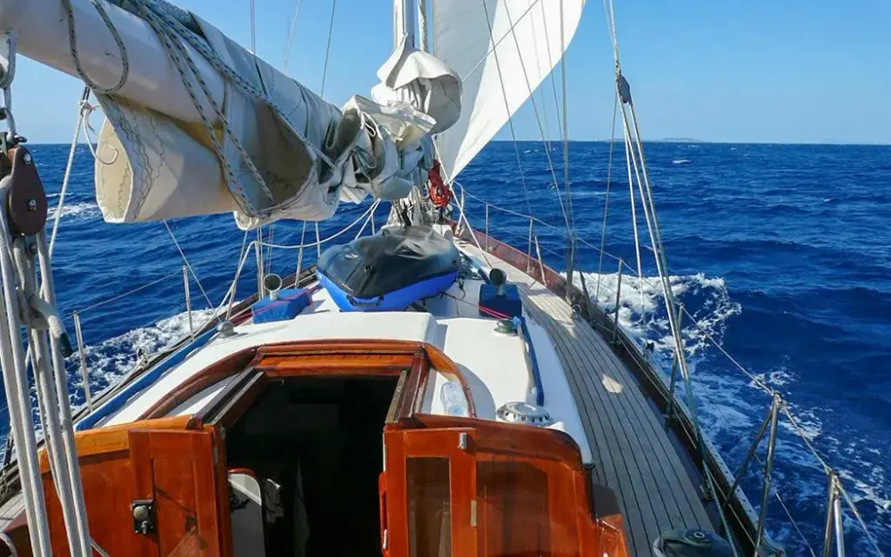 slider 4 Berthon Yachts Classique Plan Holman