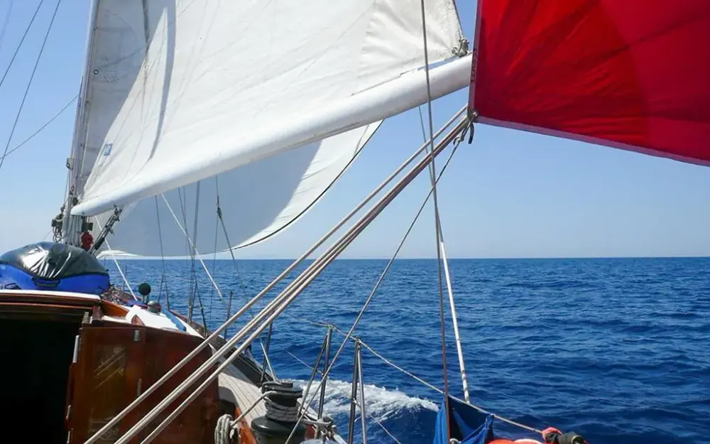 slider 7 Berthon Yachts Classique Plan Holman