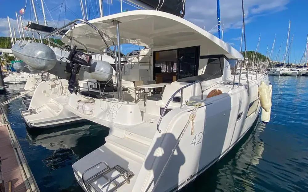 slider 1 Lagoon  42