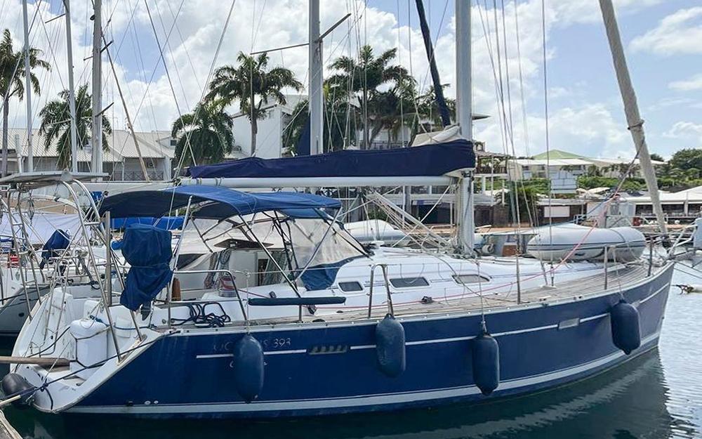 slider 2 Beneteau Oceanis 393 Clipper