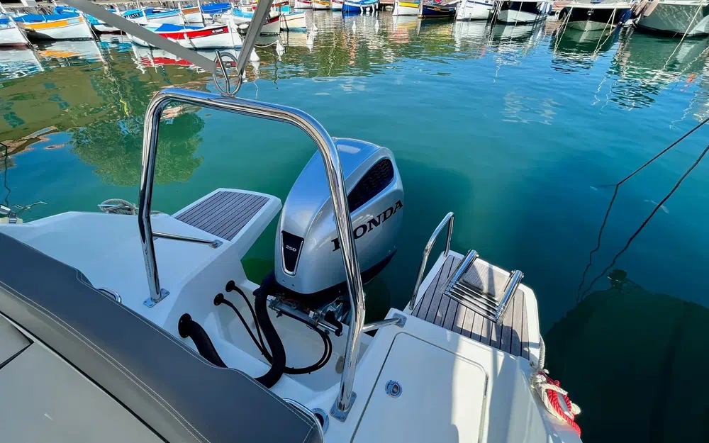 slider 5 Jeanneau Cap Camarat 7.5 WA