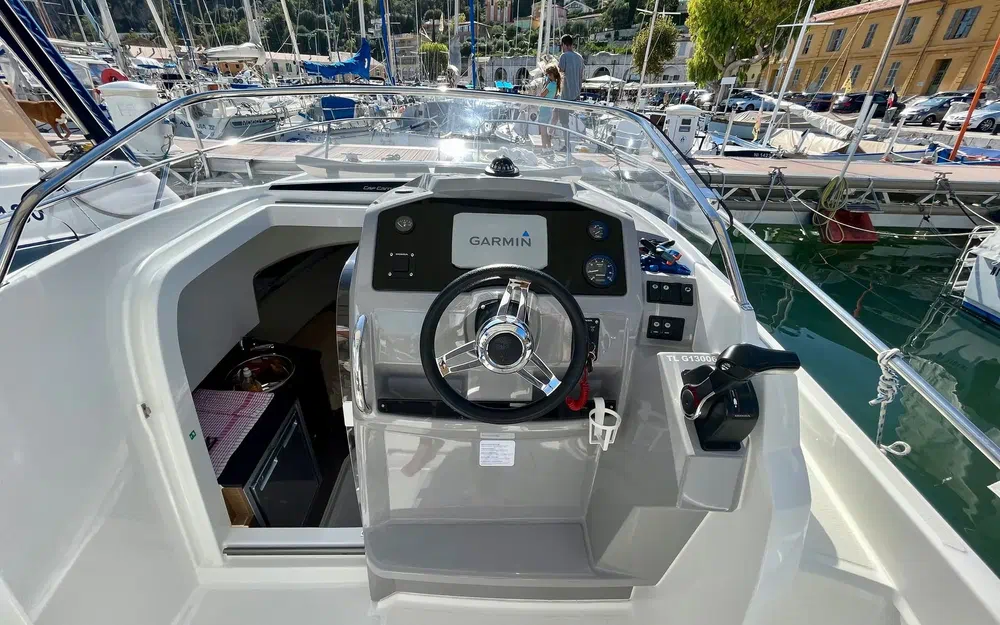 slider 3 Jeanneau Cap Camarat 7.5 WA